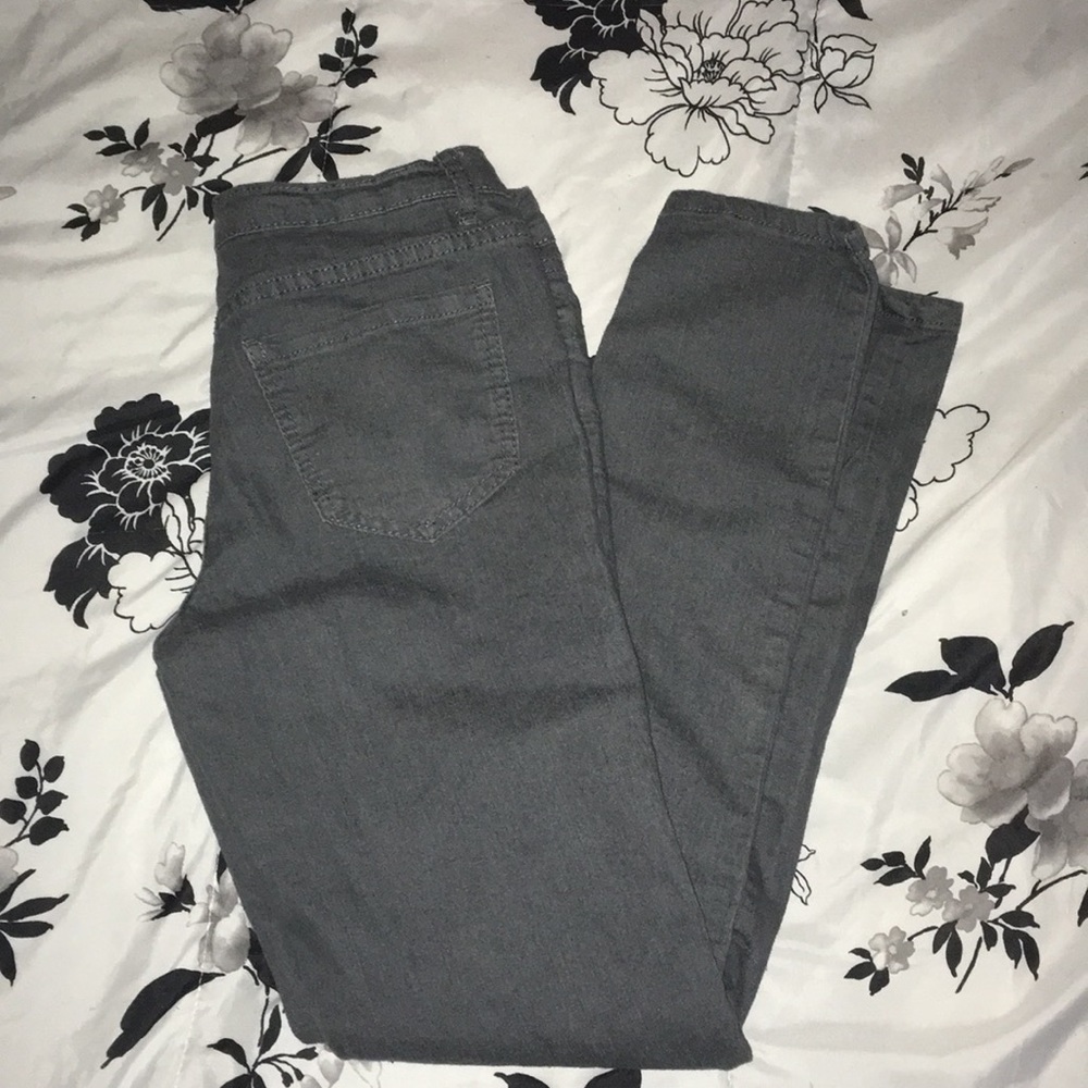 Grey skinny jeans